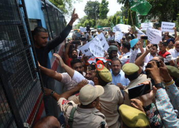 Several PDP Activists Detained As Police Scuttle Protest Rally In Jammu