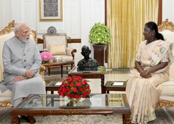 PM Modi meets President Murmu