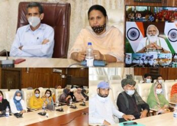 PRI members, SHGs of Srinagar under DAY-NRLM scheme interact with Prime Minister