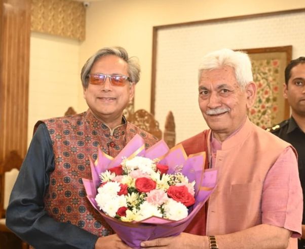 Parliamentary Standing Committee on External Affairs calls on LG Sinha