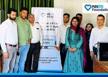 Paytm Foundation presents 30 computers to distt admin Kulgam