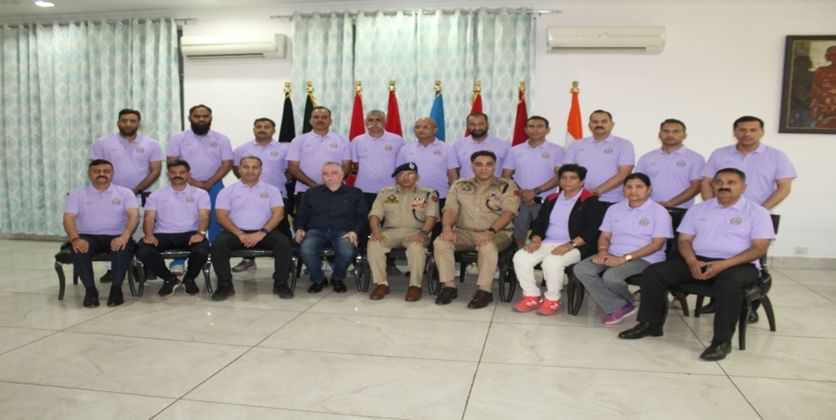 ADGP Armed Interacts With J&K Police Badminton, Table Tennis Teams