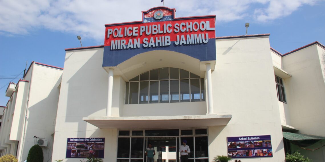 Students of J&K Police Public School shine in On-Spot Painting Competition organised by the NHPC
