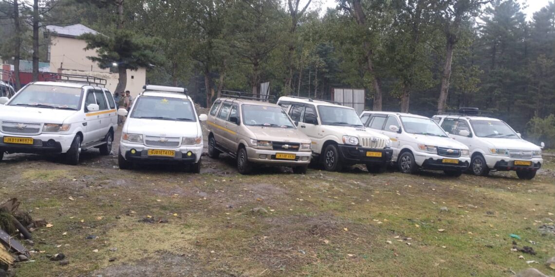 J&K Police takes swift action against illegal tourist fare collection at