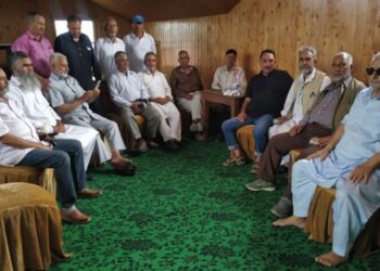 Police officers of 1979 batch hold a commemoration meeting at Hotel MAEVELLA Srinagar