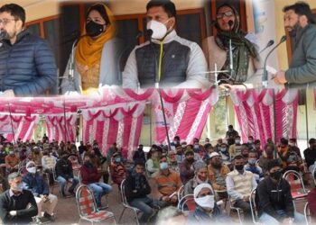 Poonch Admin organises awareness prog on Mission Youth, other self-employment schemes