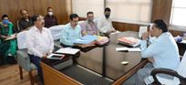 Pr Secy reviews mega dev projects of I&FC deptt