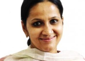Prerna Puri inaugurates JaKeGAs’ workshop on e-Office