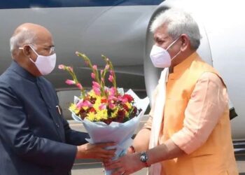 President Kovind arrives Srinagar on 4-day visit to JK & Laadhak, to visit Kargil War memorial