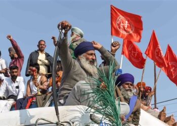 Protesting farmers warn PM Modi, Say ‘demands non-negotiable’, ‘roll back 3 Central laws’