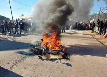 Shutdown in Poonch over Rajouri killings continues for 2nd consecutive day, Protests also held in Kathua and  Jammu