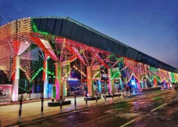 On R-Day, Govt buildings lit up with multicolour lights