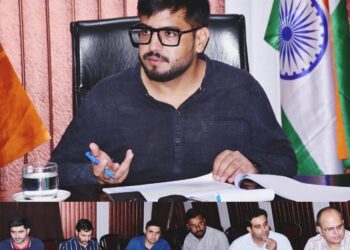 DDC Rajouri reviews progress of Aspirational Block Khawas