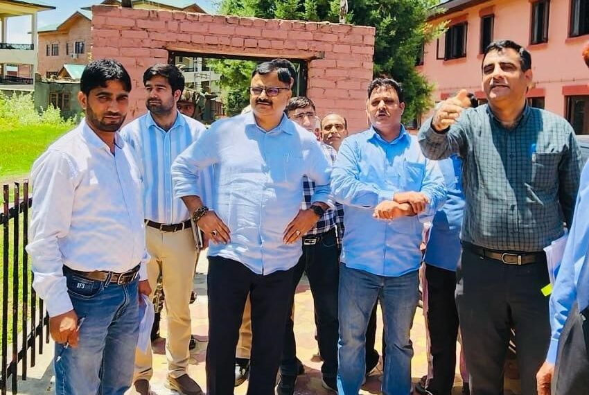 Rana asks for upgrades in Gujjar-Bakerwal Hostels; reviews facilities in hostels