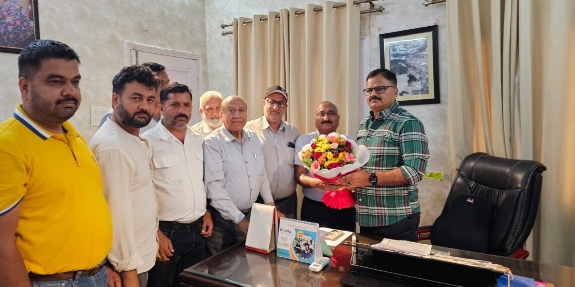 Javed Rana meets Jammu region delegations, assures priority redress of public grievances