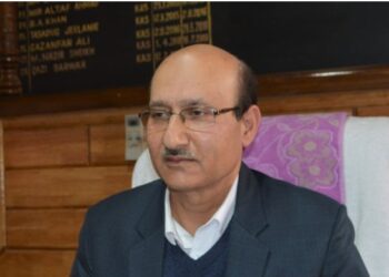 COVID-19: RDD Kashmir produces, distributes 1100 face-masks per day among rural population
