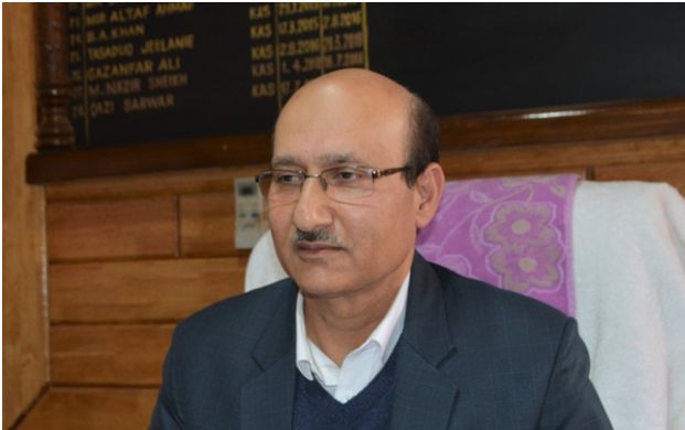 COVID-19: RDD Kashmir produces, distributes 1100 face-masks per day among rural population