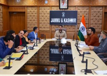 Secy RDD reviews SBM-G, RGSA implementation in J&K