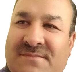 Veteran trade union leader Rafiq Rather joins PDP, Party Prez Mehbooba Mufti welcomes him into party fold