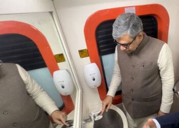 Railway Minister inspects AC-3 toer coach at New Delhi Railway Station