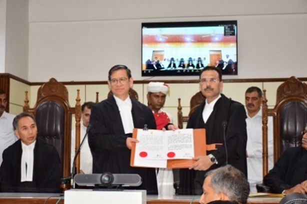 J&K CJ administers oath to Justice Rajesh Sekhri as Addl Judge of HC