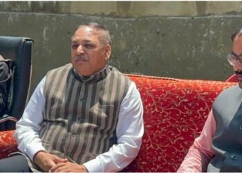 Ram Niwas Sharma visits border villages of Uri; reviews progress on VVP Phase-II
