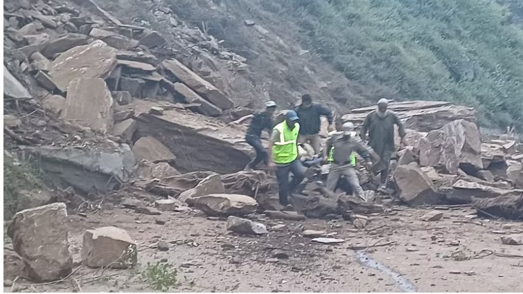 Four dead after truck hit by rocks in Ramban