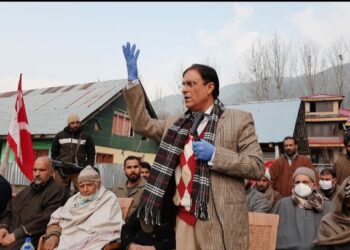 Some ferrying with arms during poll campaign; alleges Chowdhary Ramzan
