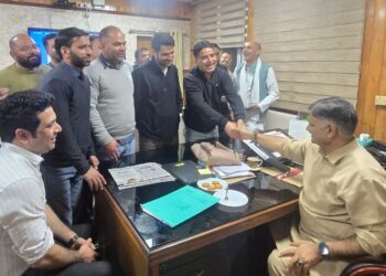 Rehbar-e-Janglat employees’ delegation meets Javed Rana