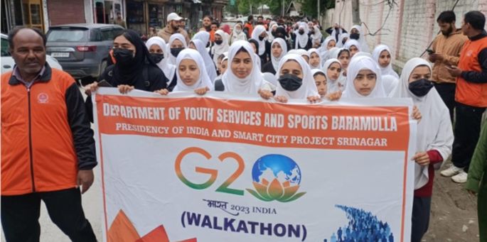 DC B’la flags-off Students ‘Run for G20 Walkathon’ to Spread Awareness about Summit