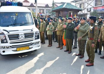 IGP Kashmir Flags Off Students’ Delegation to Gujarat for 26th Rashtra Katha Shivir   