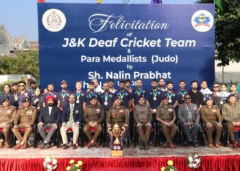 Police felicitate Deaf Cricket Team & Para Judo Medallists of J&K   