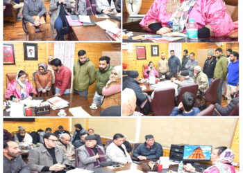 Sakeena Itoo meets Legislators delegations at Srinagar