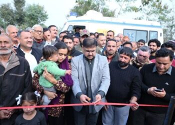 Satish Sharma inaugurates Indoor Stadium with multi-sports facility at Khour   