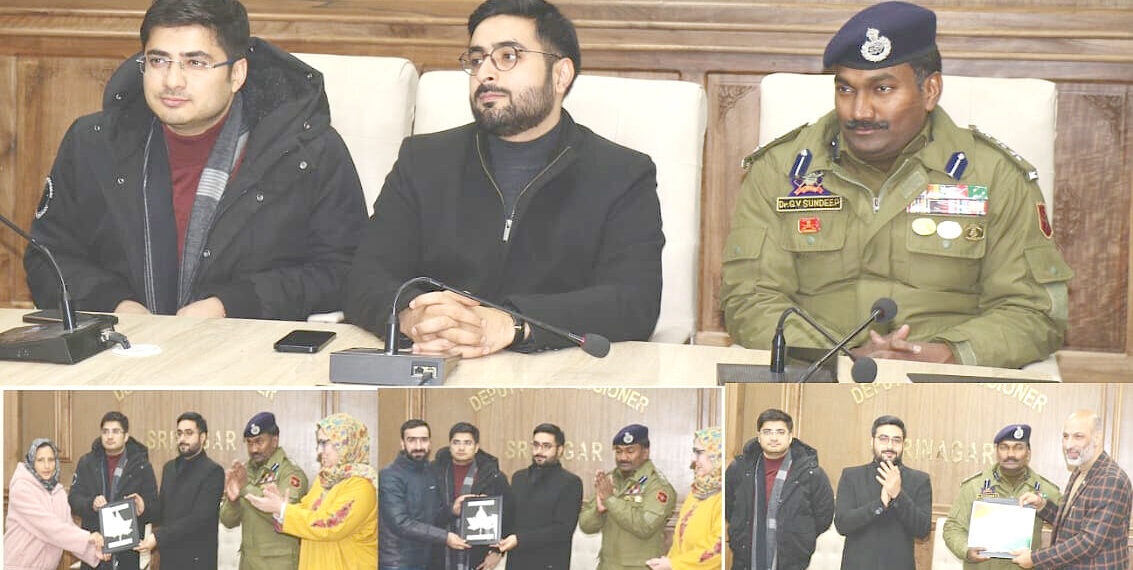 Srinagar Distt Admin holds award ceremony to felicitate meritorious Civil & Police officials in run up to Republic Day Celebrations