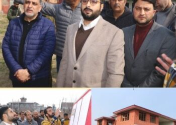 DC Srinagar visits GBMS Baghat Shoor to oversee infra upgradation works