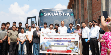 SKUAST-K flags off first batch of BTech Artificial Intelligence students to IIT Mandi