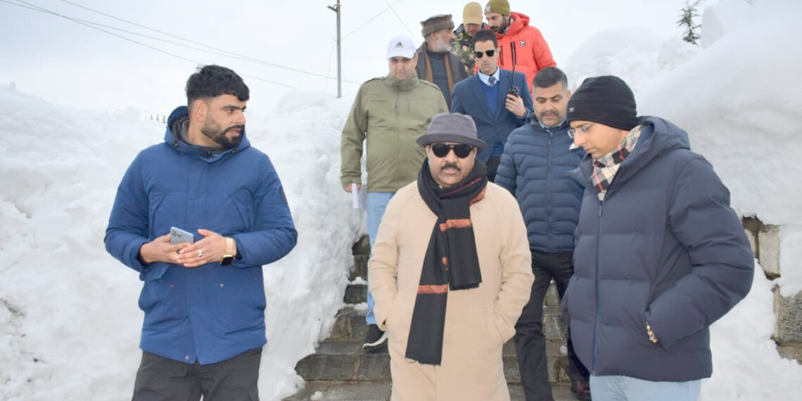 Dy CM inspects snow hit areas of Pulwama, Shopian; reviews relief measures, dev works