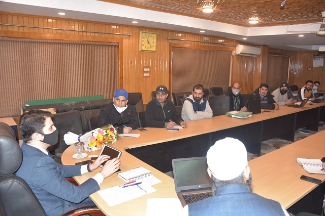 Ensure municipal services digitally to citizens: Srinagar Municipal Comr tells SMC’s IT official