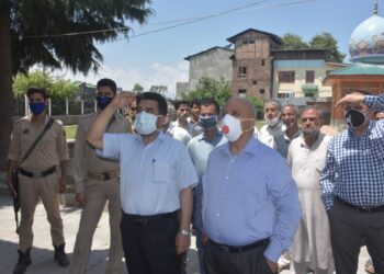 Commissioner SMC tours city areas, takes stock of public grievances