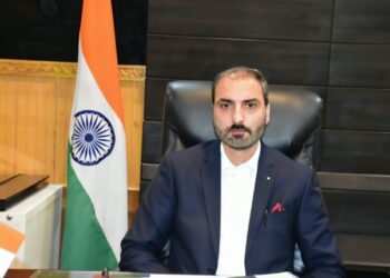 City Municipal Commr Srinafar chairs Meeting on Winter Preparedness, Directs robust Civic Services