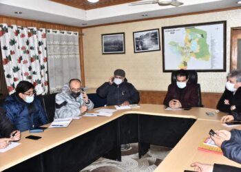 70 snow clearance vehicles to be deputed to electoral wards ,127  mobile dewatering units with capacities of 75000-7.00 lac litres per hour on standby mode : Comr SMC