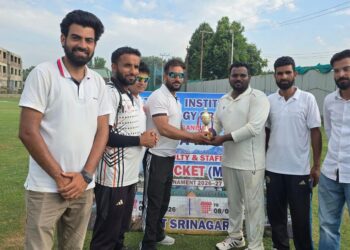 Hosts NIT Srinagar storm into Inter-NIT Cricket Final, to face Puducherry for title