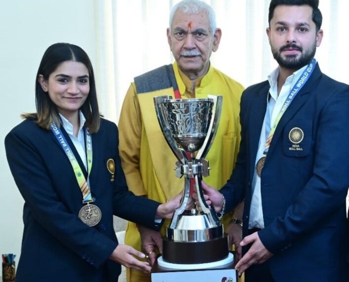 LG Sinha meets Int’l Roll Ball players  Suvidha Sarin, Hiteshwar Singh