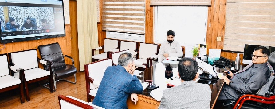 Jal Shakti Minister reviews CAPEX works in Kashmir Div