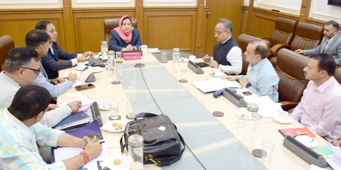 Sakeena Itoo reviews performance, functioning of School Education department across Jammu divn