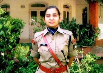 Muslim woman IPS officer from Gujarat posted as DIG Admin at J&K Police Hqs