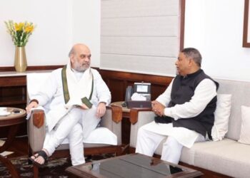 Sat Sharma meets Union HM Amit Shah, discusses J&K Affairs, Extends invitation to visit the region
