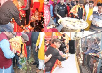 Satish Sharma Participates in Maha Shivratri Celebrations, Prays for Peace and Prosperity