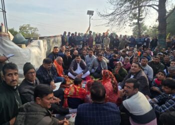 *Satish Sharma holds public outreach programme in Chowki Choura; reviews development works, public issues*